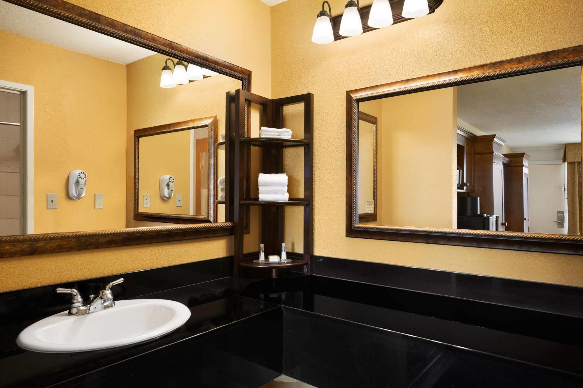 Baymont By Wyndham Celebration Hotell Kissimmee Exteriör bild